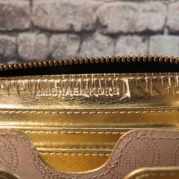 Michael Kors Snake Skin Wristlet / Wallet - Picture 8 of 8